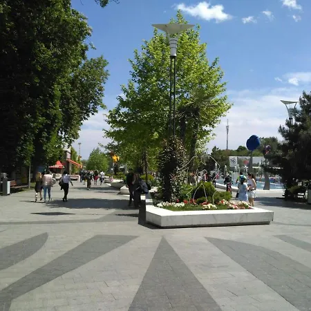 Appartement просторная двухкомнатная с отдельными комнатами в центре аркадии!