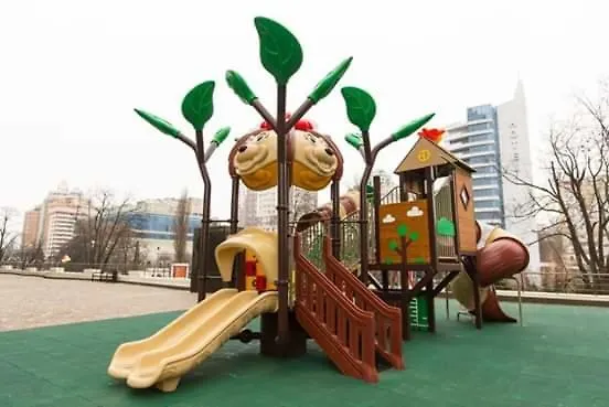 просторная двухкомнатная с отдельными комнатами в центре аркадии!