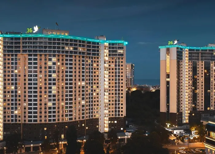 просторная двухкомнатная с отдельными комнатами в центре аркадии!