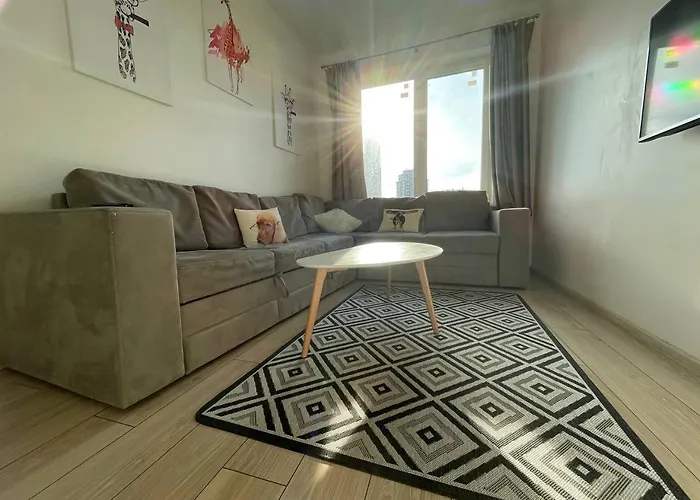 просторная двухкомнатная с отдельными комнатами в центре аркадии! Odessa