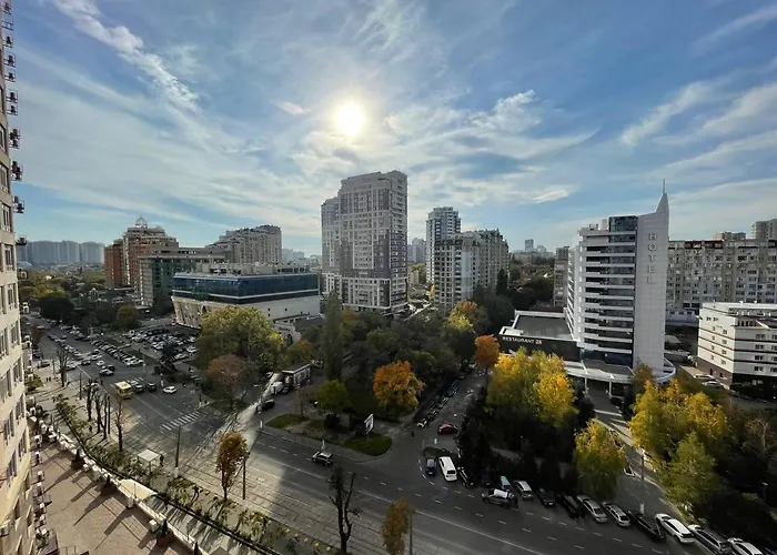 просторная двухкомнатная с отдельными комнатами в центре аркадии! Apartman