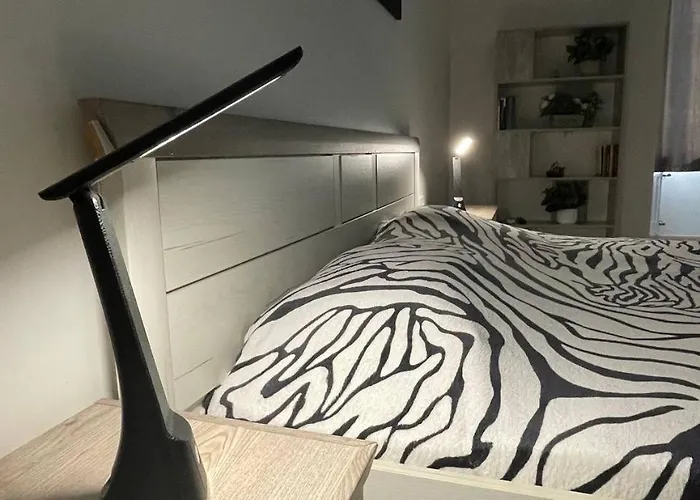 Apartman просторная двухкомнатная с отдельными комнатами в центре аркадии! Odessza