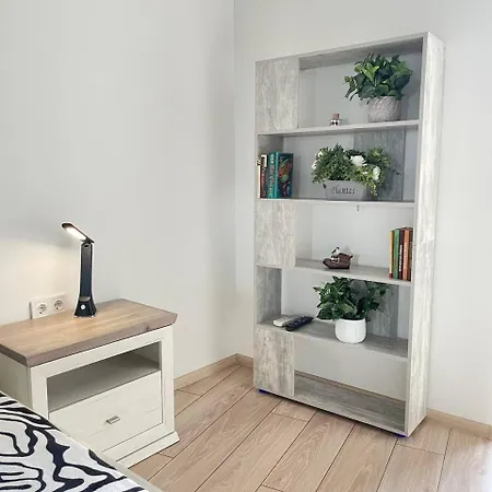 Apartment просторная двухкомнатная в центре аркадии!