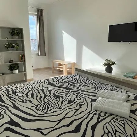 просторная двухкомнатная в центре аркадии! Apartment *